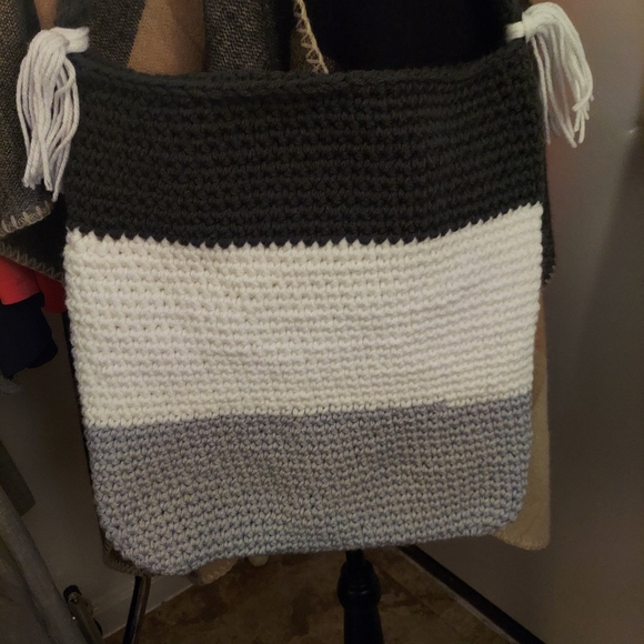 New Crochet Tote - Picture 5 of 5